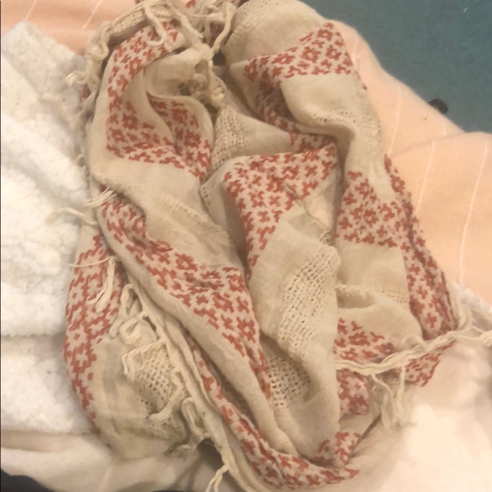 Infinity scarf - Picture 2 of 2